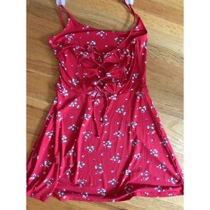 NWT H&M red floral lace up back dress